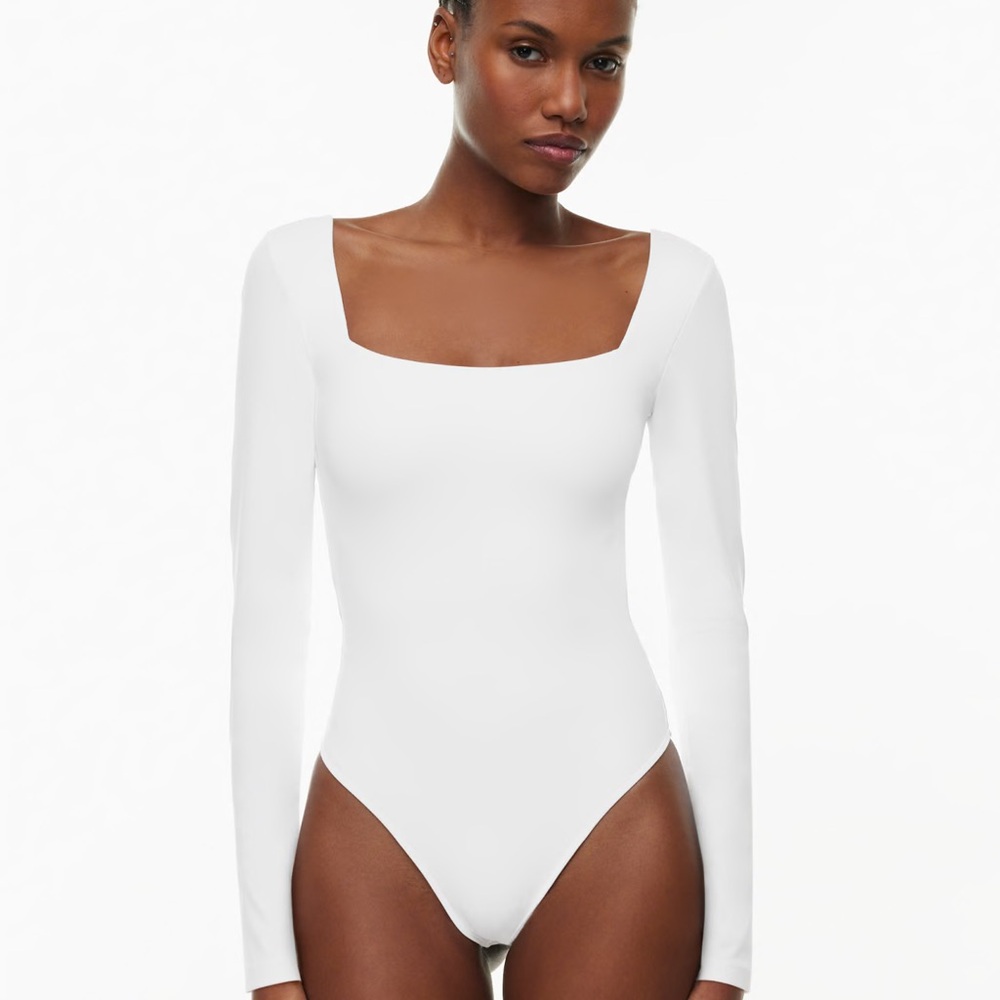 Contour Squareneck Longsleeve Bodysuit